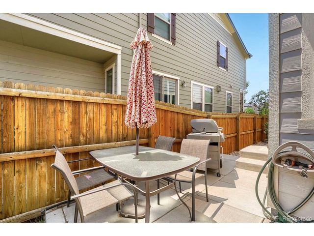 6977 Isabell Ln A, Arvada, CO 80007
