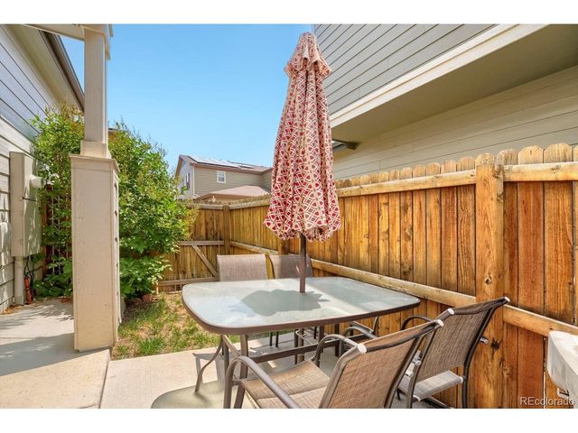 6977 Isabell Ln A, Arvada, CO 80007