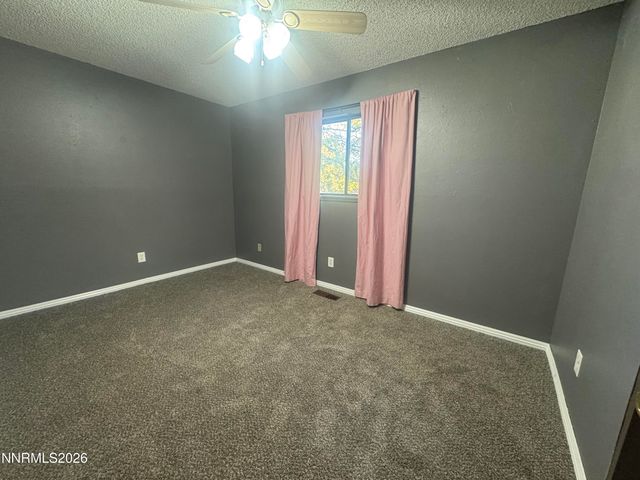 1020 Gary Lane, Fallon, NV 89406