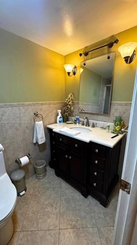 1024 SE 3rd Avenue 304, Dania Beach, FL 33004