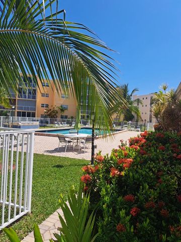 1024 SE 3rd Avenue 304, Dania Beach, FL 33004