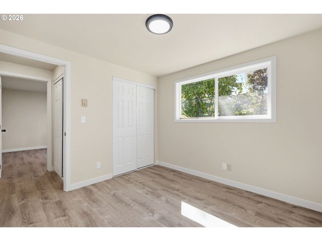 1390 BUCK St, Eugene, OR 97402
