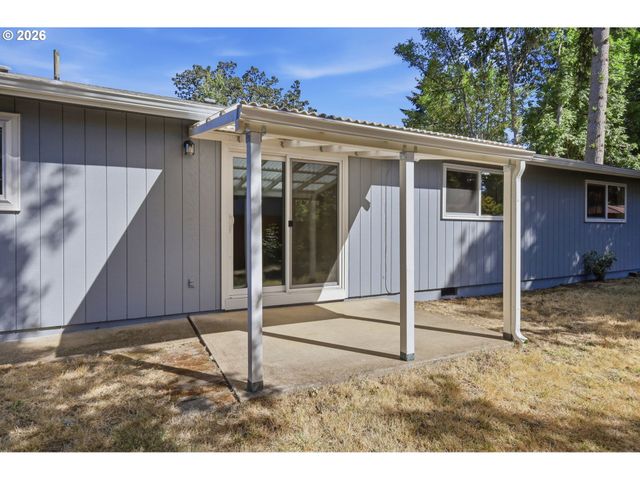 1390 BUCK St, Eugene, OR 97402