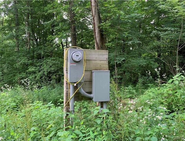 60 Ridgeway Sites Avenue, Minetto, NY 13115