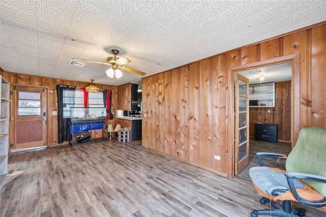 1109 E Mclennan Avenue, Mart, TX 76664