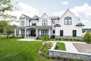 15 Wildwood Drive, Dix Hills, NY 11746