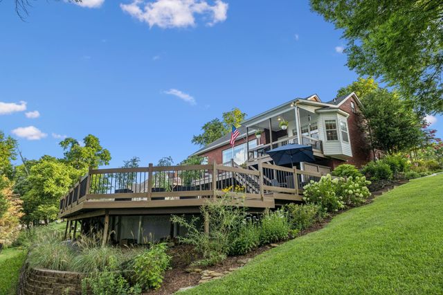 508 Spinnaker Ct, Smyrna, TN 37167