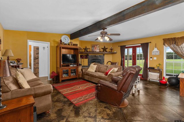 8550 New Hope Rd., Gilmer, TX 75645