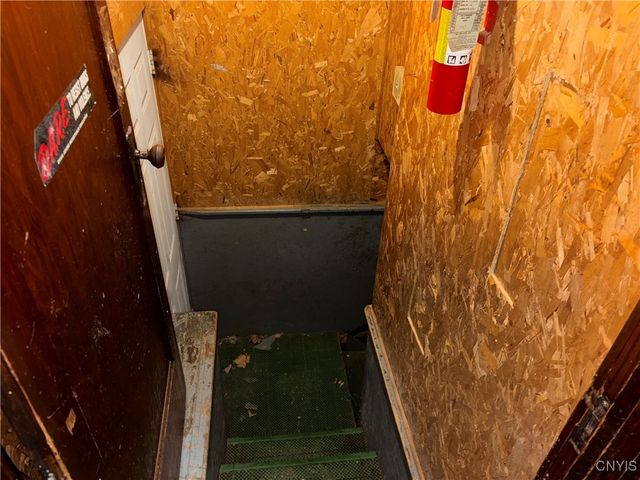 1305 Oak Street, Utica, NY 13052