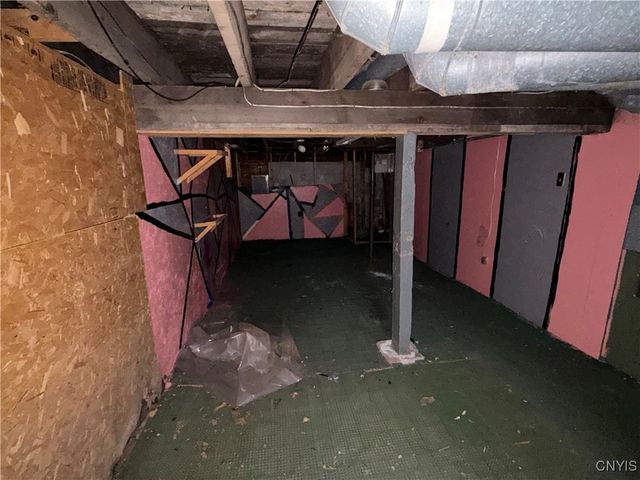 1305 Oak Street, Utica, NY 13052