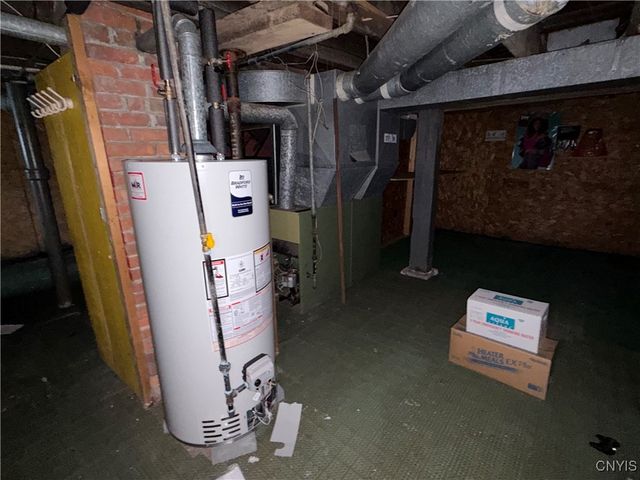 1305 Oak Street, Utica, NY 13052