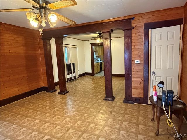 1305 Oak Street, Utica, NY 13052