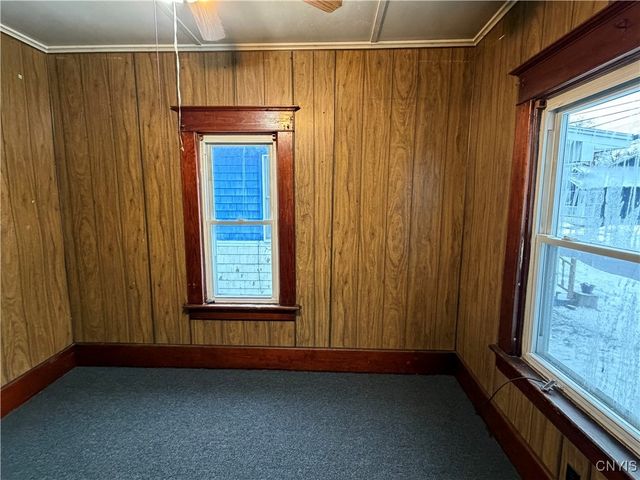 1305 Oak Street, Utica, NY 13052