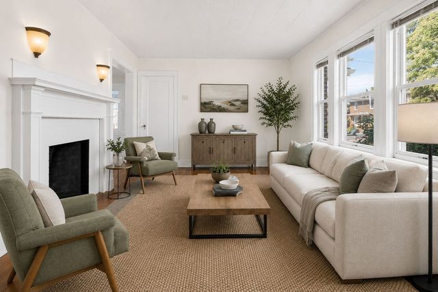 99 Russel 1, Quincy, MA 02171