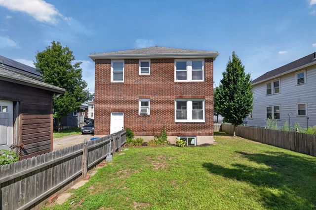 99 Russel 1, Quincy, MA 02171