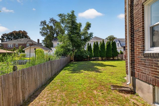99 Russel 1, Quincy, MA 02171