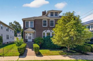 99 Russel 1, Quincy, MA 02171
