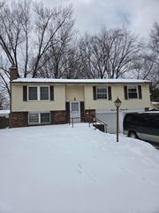 6425 Deer Ridge Lane, Columbus, OH 43229