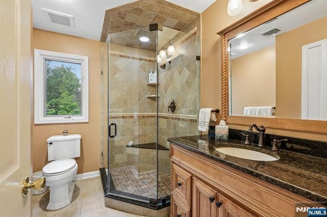 128 Rutherford Road, Mahwah, NJ 07430