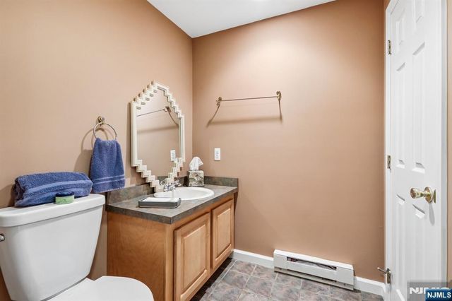 128 Rutherford Road, Mahwah, NJ 07430
