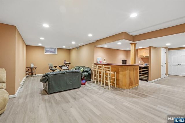 128 Rutherford Road, Mahwah, NJ 07430