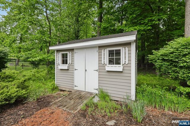 128 Rutherford Road, Mahwah, NJ 07430