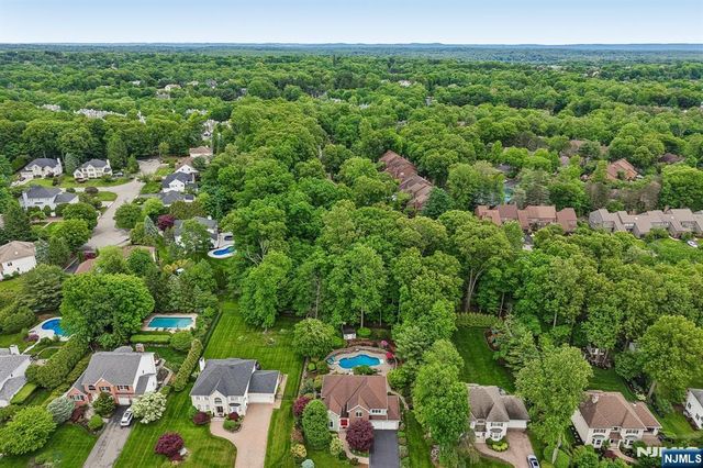 128 Rutherford Road, Mahwah, NJ 07430