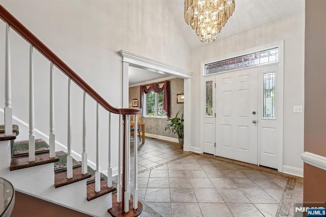 128 Rutherford Road, Mahwah, NJ 07430