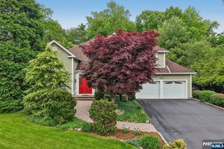 128 Rutherford Road, Mahwah, NJ 07430