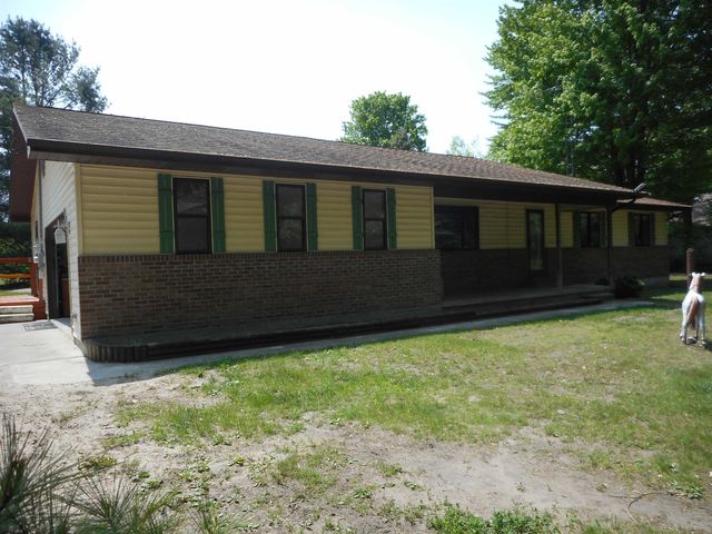 2575 W Huron Road, Standish, MI 48658