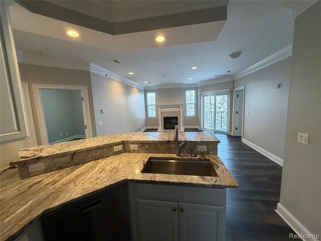 39168 Hayes Road, Clinton Township, MI 48038