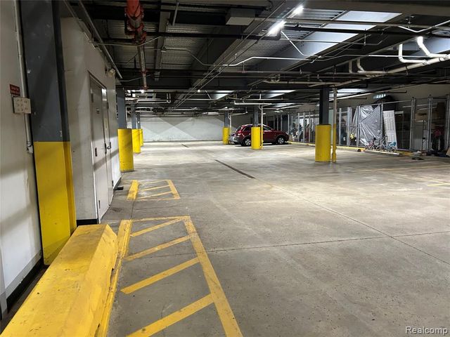 39168 Hayes Road, Clinton Township, MI 48038