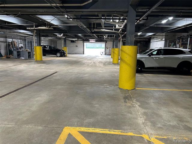 39168 Hayes Road, Clinton Township, MI 48038