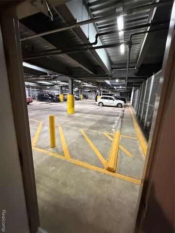 39168 Hayes Road, Clinton Township, MI 48038