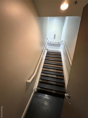 39168 Hayes Road, Clinton Township, MI 48038