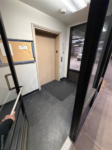 39168 Hayes Road, Clinton Township, MI 48038