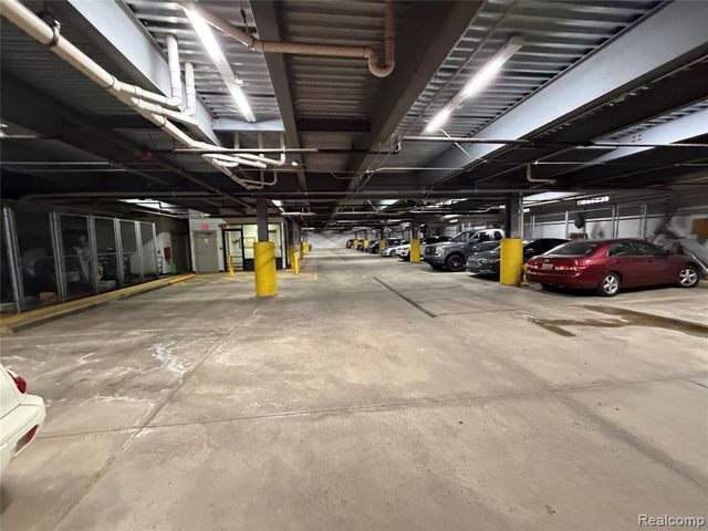 39168 Hayes Road, Clinton Township, MI 48038