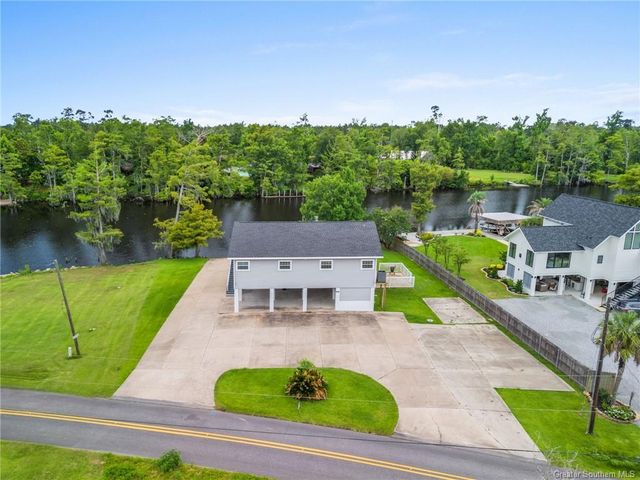 1567 S Perkins Ferry Road, Lake Charles, LA 70611