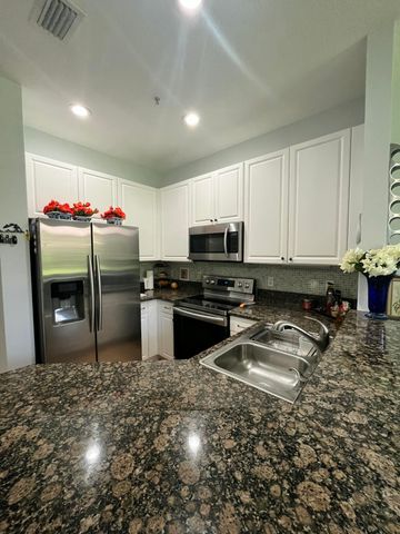 4281 Coventry Pointe Way, Lake Worth, FL 33461