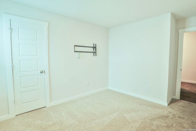 121 NETHERLAND ST, San Marcos, TX 78666