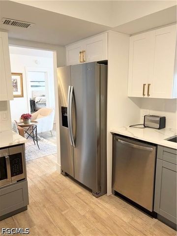 1920 Virginia AVE 1402, Fort Myers, FL 33901