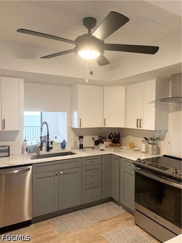 1920 Virginia AVE 1402, Fort Myers, FL 33901