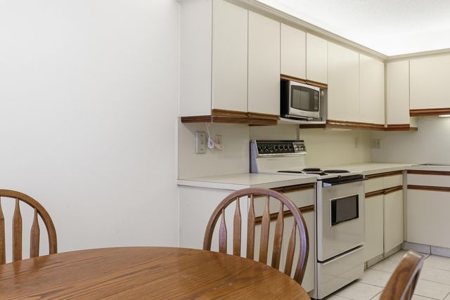 10118 Mangrove Drive 105, Boynton Beach, FL 33437