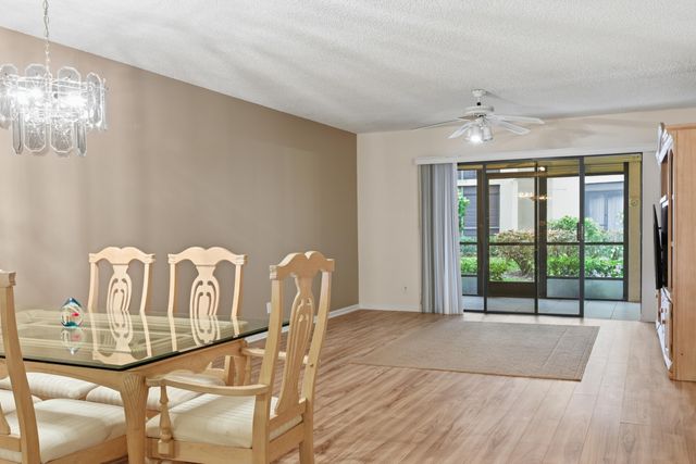 10118 Mangrove Drive 105, Boynton Beach, FL 33437