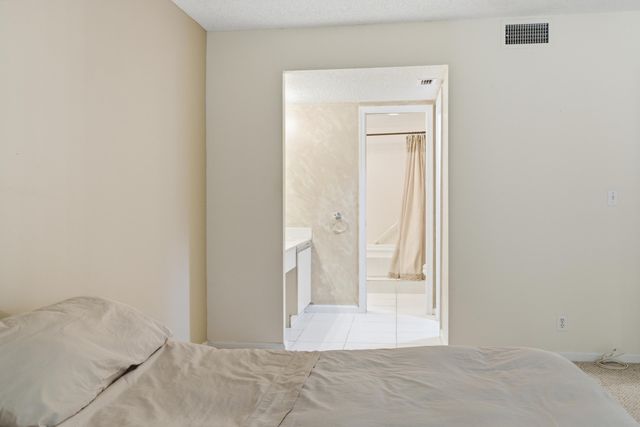 10118 Mangrove Drive 105, Boynton Beach, FL 33437