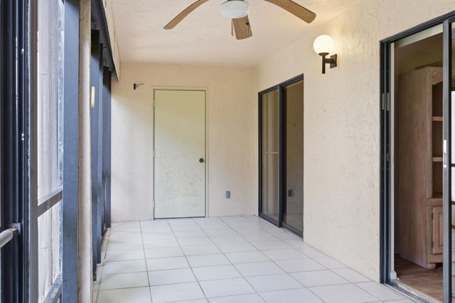 10118 Mangrove Drive 105, Boynton Beach, FL 33437