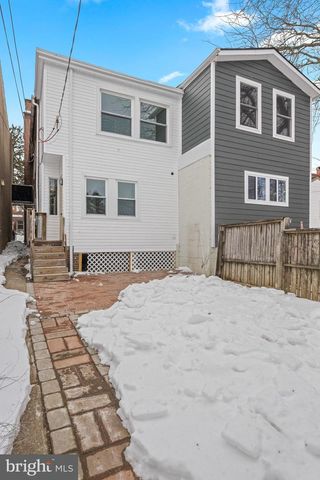 222 W BARNARD ST, West Chester, PA 19382