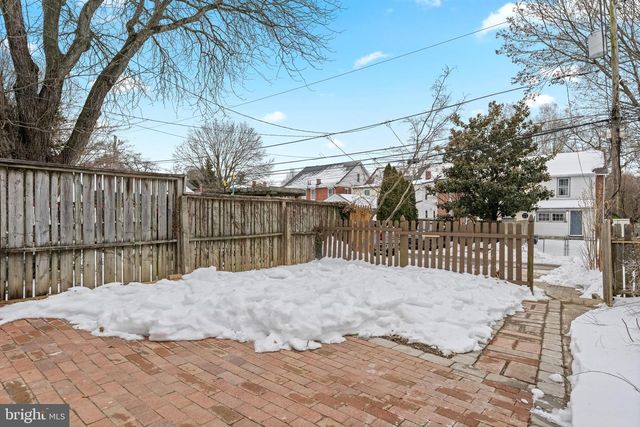 222 W BARNARD ST, West Chester, PA 19382