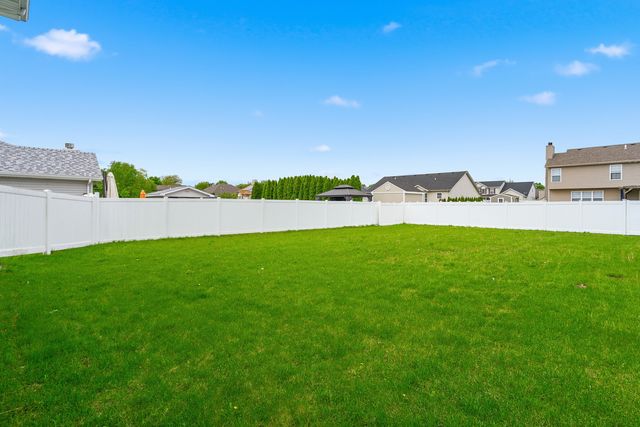 855 Magnolia Drive, Bourbonnais, IL 60914