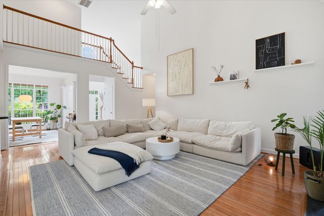 2779 Waterpointe Circle, Mount Pleasant, SC 29466